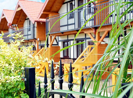 Sunny Oak Trees Apartments